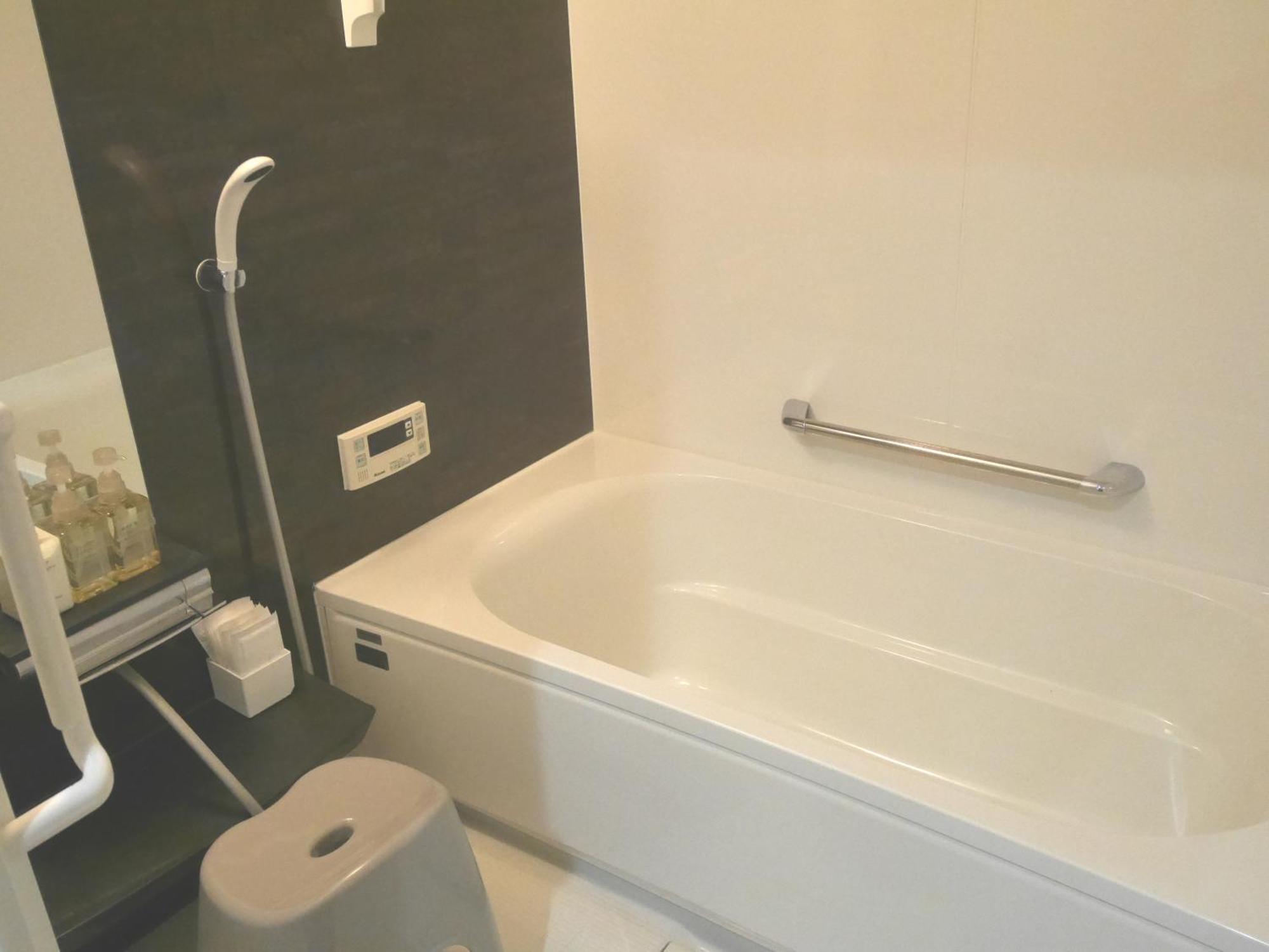 Guesthouse Grande今宮駅前 Osaka Eksteriør billede